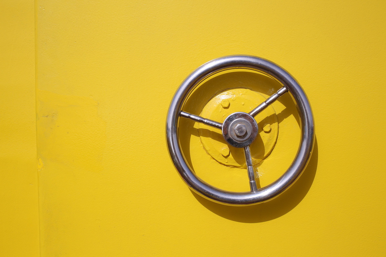 Yellow Wheel LNG Background